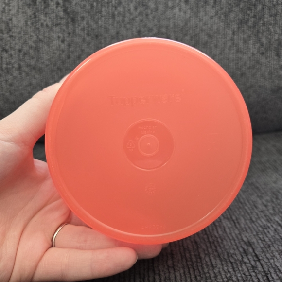 Tupperware Mini Canister - Picture 3 of 4